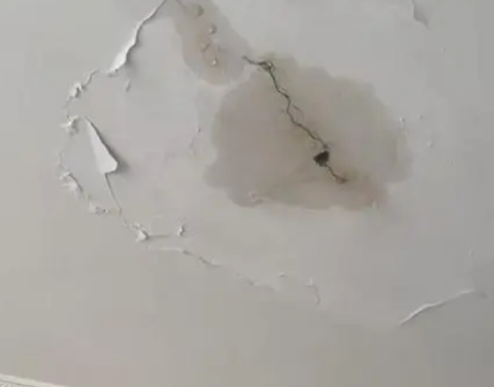 昂仁阳台漏水维修公司分享下屋面防水工程质量问题原因分析